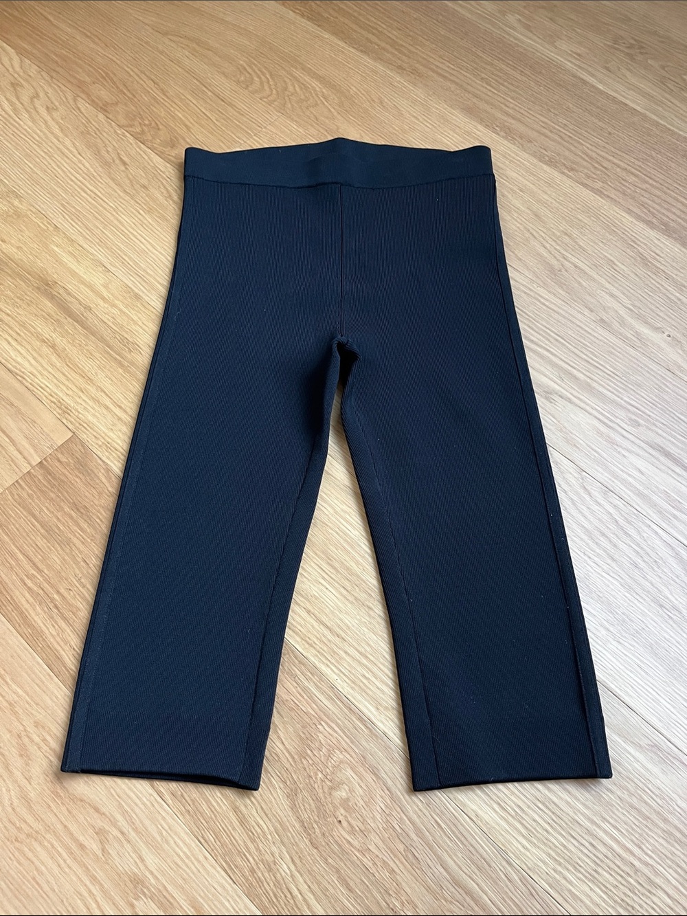 Skims Women’s Refined Knit Capri size M